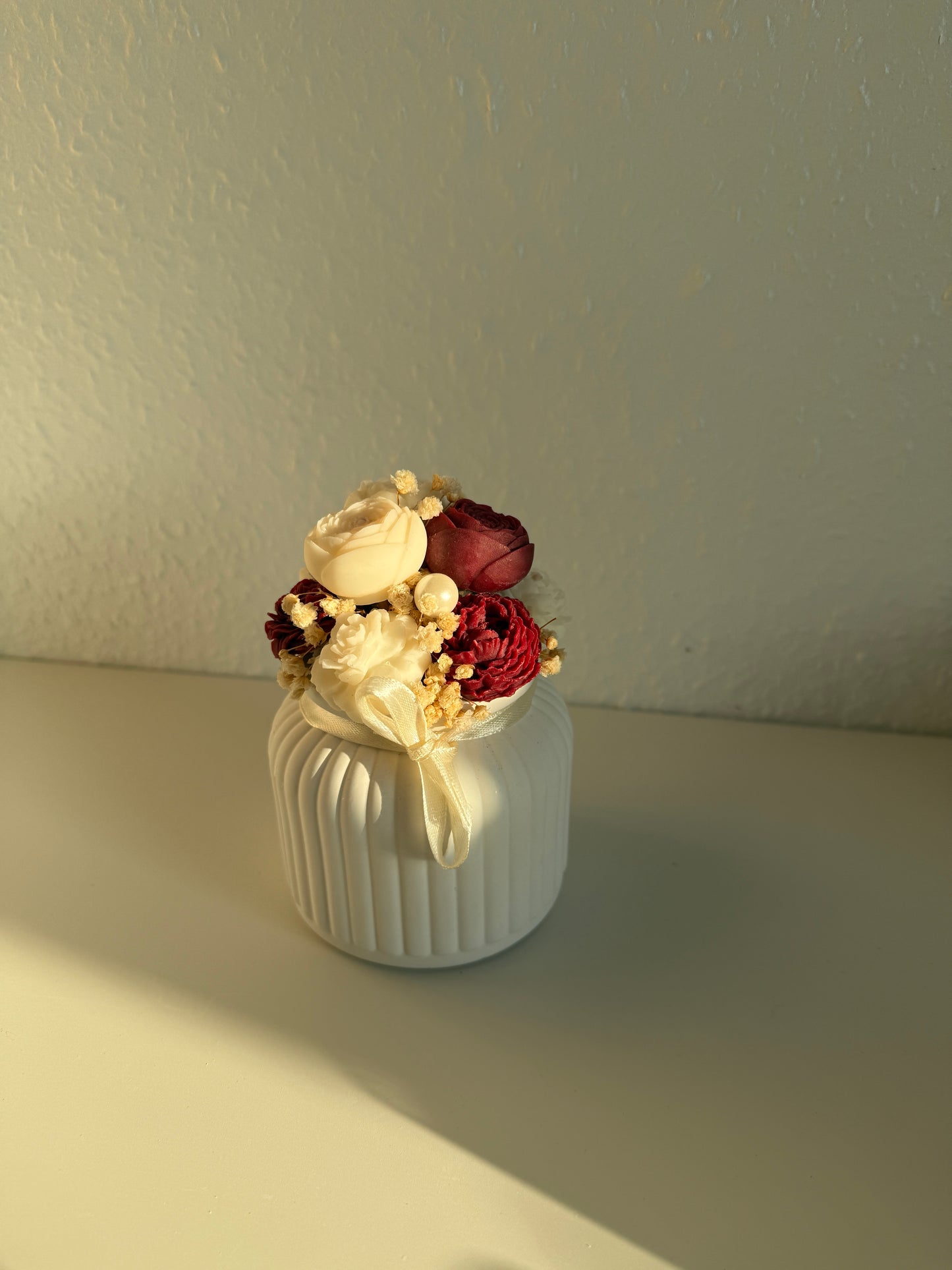 Forever Flowers in selbstgegossenem Gefäß