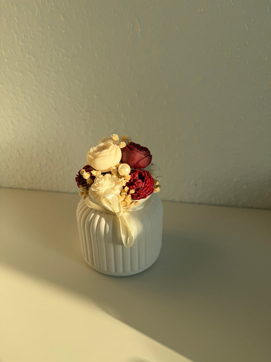 Forever Flowers in selbstgegossenem Gefäß