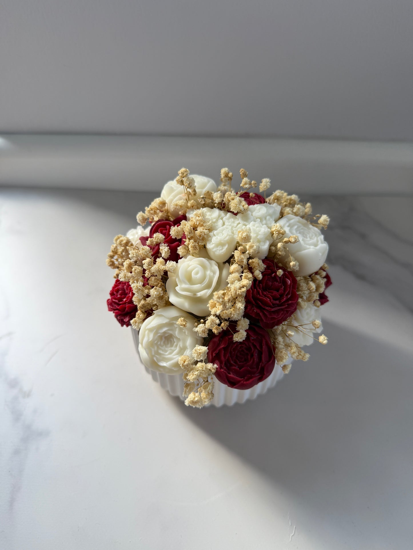 Autumn bouquet in ceramic