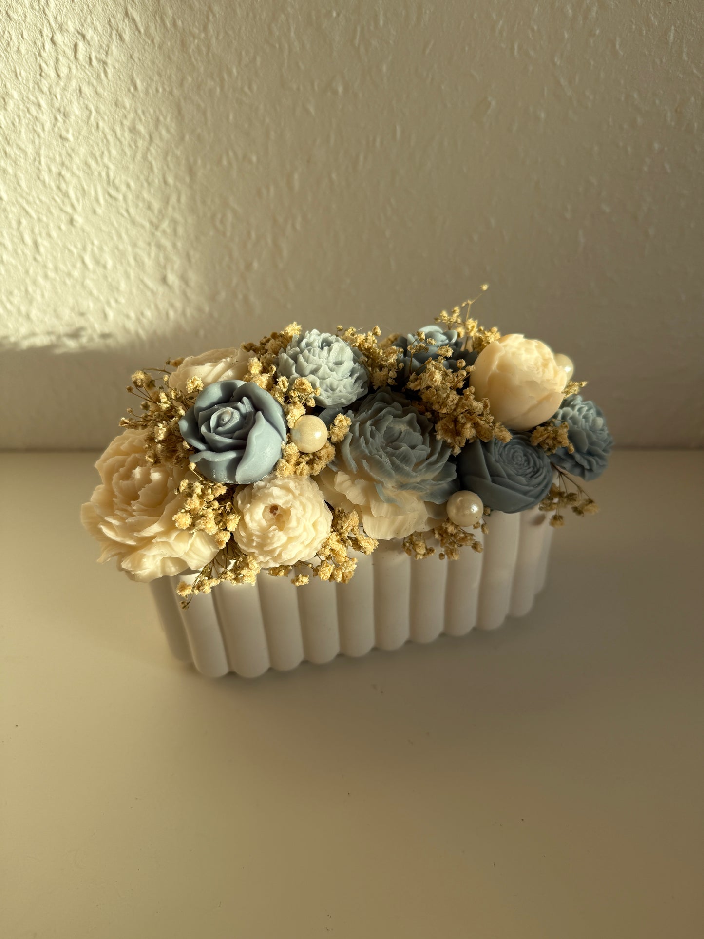 Forever Flowers in selbstgegossenem Gefäß