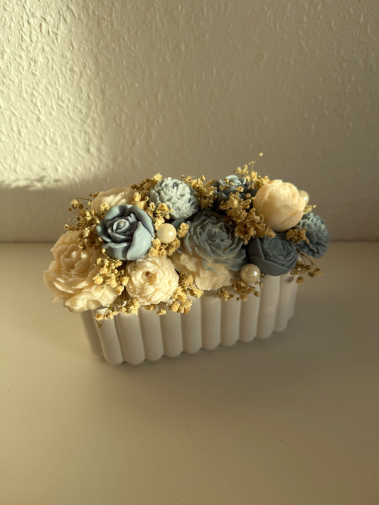 Forever Flowers in selbstgegossenem Gefäß