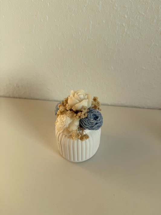 Forever Flowers in selbstgegossenem Gefäß