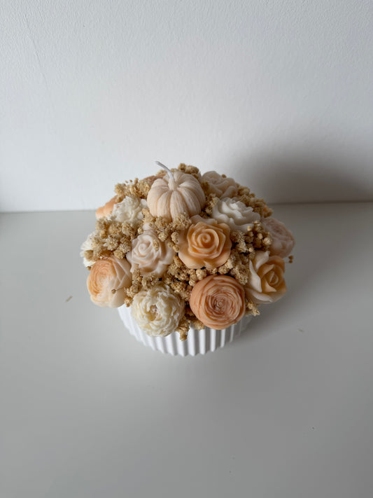 Herbststrauß in Keramik