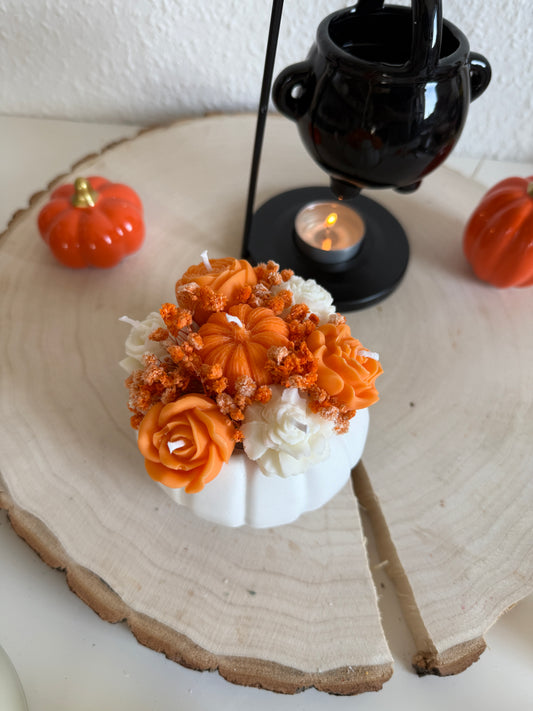 Herbststrauß in Kürbiskeramik